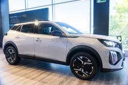 2025 Peugeot 2008 Allure Hybrid P24 MY25 Okenite White