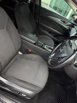 2019 Holden
Commodore LT