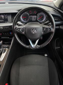 2019 Holden
Commodore LT
