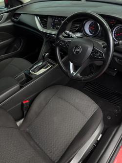 2019 Holden
Commodore LT