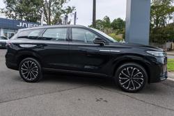 2025 Jaecoo J8 Track