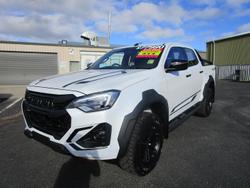 2025 Isuzu D-MAX BLADE