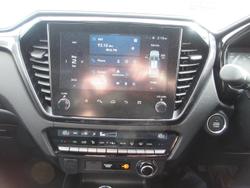 2025 Isuzu D-MAX BLADE