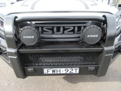 2025 Isuzu D-MAX BLADE