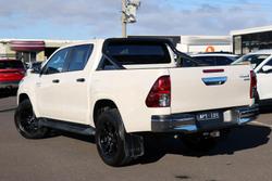 2017 Toyota
Hilux SR5 Hi-Rider