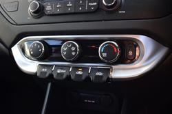 2013 Kia
Rio S