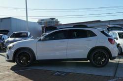 2017 Mercedes-Benz
GLA-Class GLA180