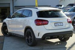 2017 Mercedes-Benz
GLA-Class GLA180
