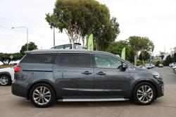 2017 Kia Carnival