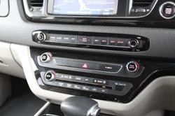 2017 Kia Carnival