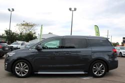 2017 Kia Carnival