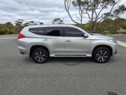 2016 Mitsubishi
Pajero Sport GLS