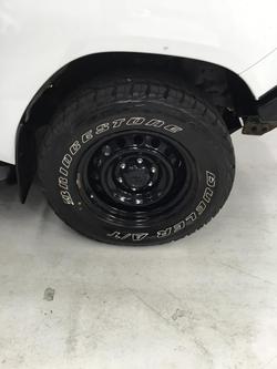 2017 Toyota
Hilux SR