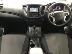 2021 Mitsubishi
Triton GLX