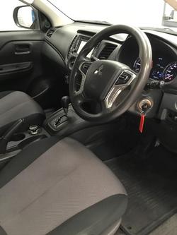 2021 Mitsubishi
Triton GLX