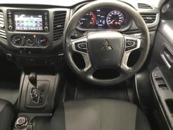 2021 Mitsubishi
Triton GLX