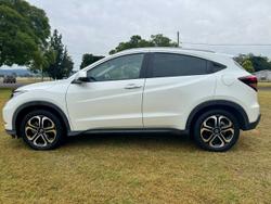 2017 Honda
                HR-V VTi-L