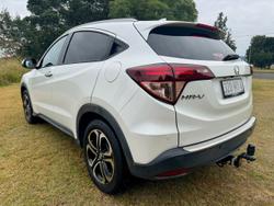 2017 Honda
                HR-V VTi-L