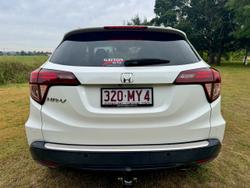 2017 Honda
                HR-V VTi-L