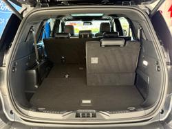 2024 Ford
Everest Platinum