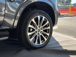 2024 Ford
Everest Platinum