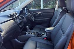 2017 Nissan
                X-TRAIL Ti