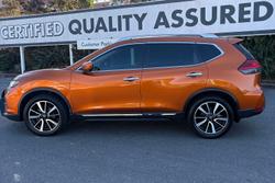 2017 Nissan
                X-TRAIL Ti