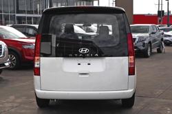 2025 Hyundai
STARIA LOAD
