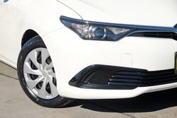2018 Toyota Corolla Ascent ZRE182R Glacier White