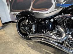 2017 Harley-Davidson Breakout 103 (FXSB) Softail Black