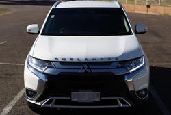 2020 Mitsubishi
Outlander LS