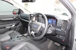 2022 Ford
Everest Sport