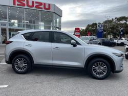 2017 Mazda
CX-5 Maxx Sport