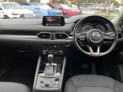 2017 Mazda
CX-5 Maxx Sport