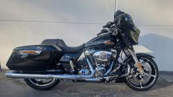 2025 Harley-davidson FLHX STREET GLIDE (117) Vivid Black