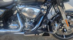 2025 Harley-davidson FLHX STREET GLIDE (117) Vivid Black