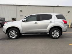 2018 Isuzu
MU-X LS-U