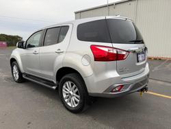 2018 Isuzu
MU-X LS-U