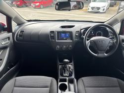 2017 Kia
Cerato S