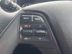 2017 Kia
Cerato S