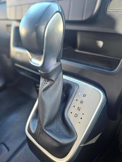 2021 Hyundai
                STARIA LOAD 