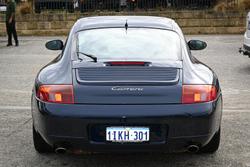 1998 Porsche
                911 Carrera