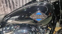 2025 Harley-davidson FLHC HERITAGE CLASSIC (117) Vivid Black