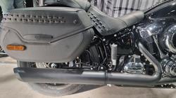 2025 Harley-davidson FLHC HERITAGE CLASSIC (117) Vivid Black