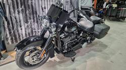 2025 Harley-davidson FLHC HERITAGE CLASSIC (117) Vivid Black