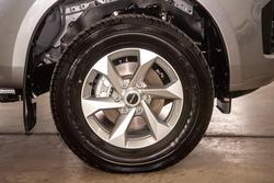 2025 Isuzu
D-MAX LS-M