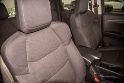 2025 Isuzu
D-MAX LS-M