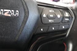 2022 Isuzu
D-MAX X-TERRAIN
