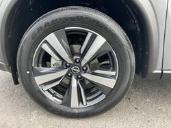 2025 Nissan
X-TRAIL TI E-POWER