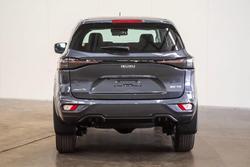 2025 Isuzu
MU-X LS-M